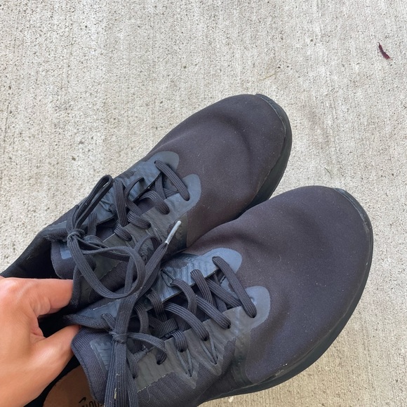 Nike Womens In Season TR 8 AA7773-002 Black Running size 11 - Picture 5 of 9